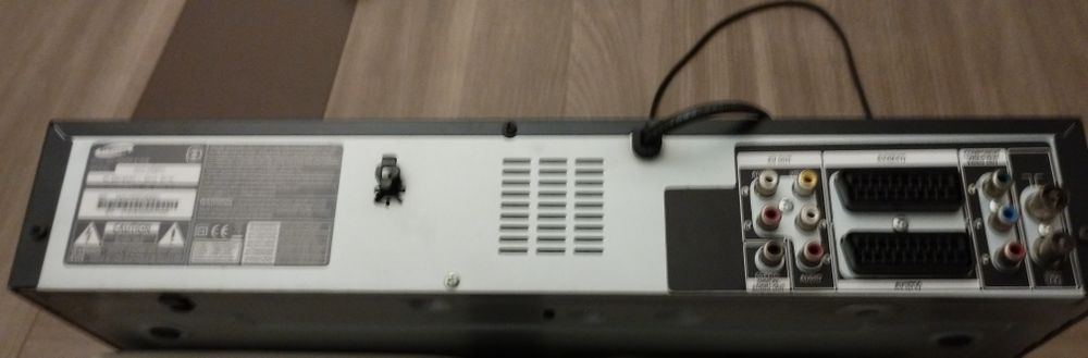 Samsung DVD-VR370 – DVD & VHS recorder + remote