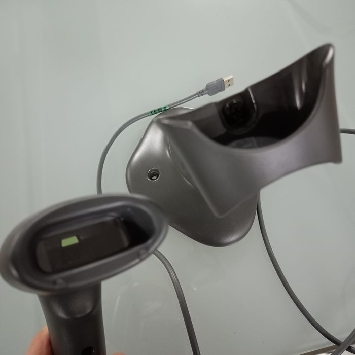 MOTOROLA - Scanner Laser Symbol LS1203 USB, Preto c/ Suporte - LS1203-