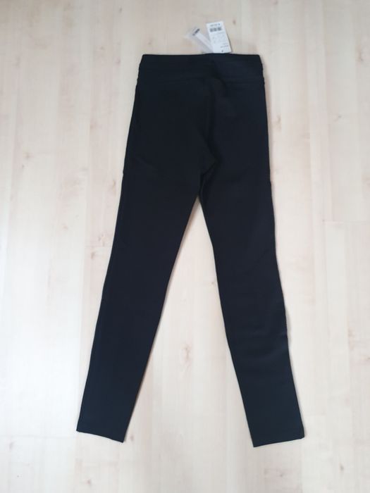 Nowe elastyczne spodnie skinny fit Calzedonia S