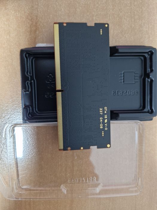 Оперативна пам'ять DDR5 8GB 5600 Micron  Crucial