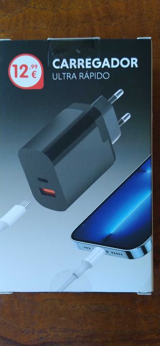 Carregador Ultra-Rápido até máximo de 65W Caixa selada. Material Nunca Usado