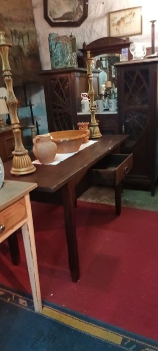 Mesa Antiga Restaurada uma Gaveta