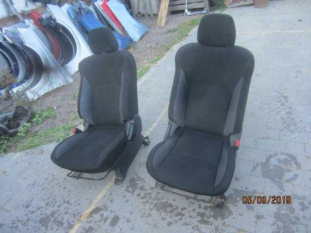 Outlander XL  4шт сидіння передні .