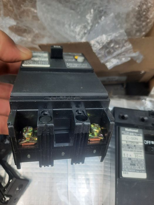 Автоматичний вимикач 50А