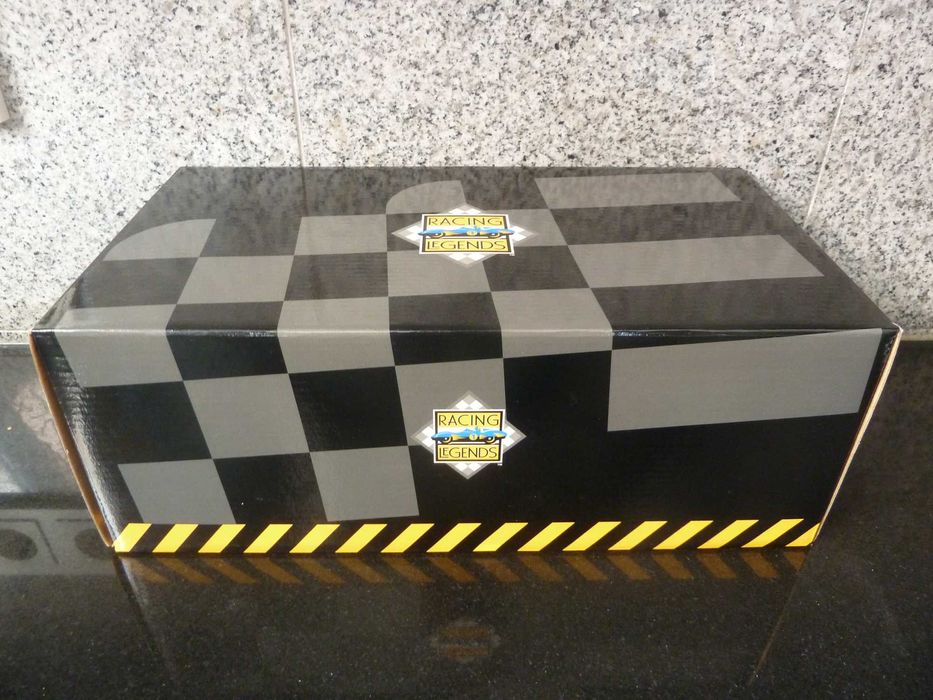 1:18 Exoto, Porsche 934 RSR, HCC, Le Mans 76, AutoArt Minichamps