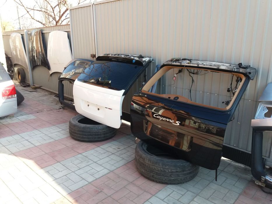 Ляда крышка багажника дверь Туарег Кайен Q-7