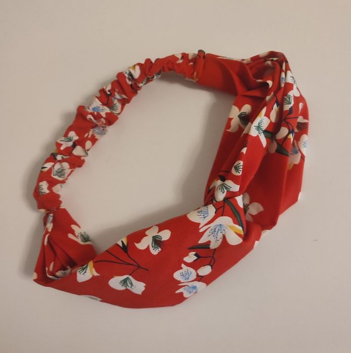 Пов'язка на жіноча червона