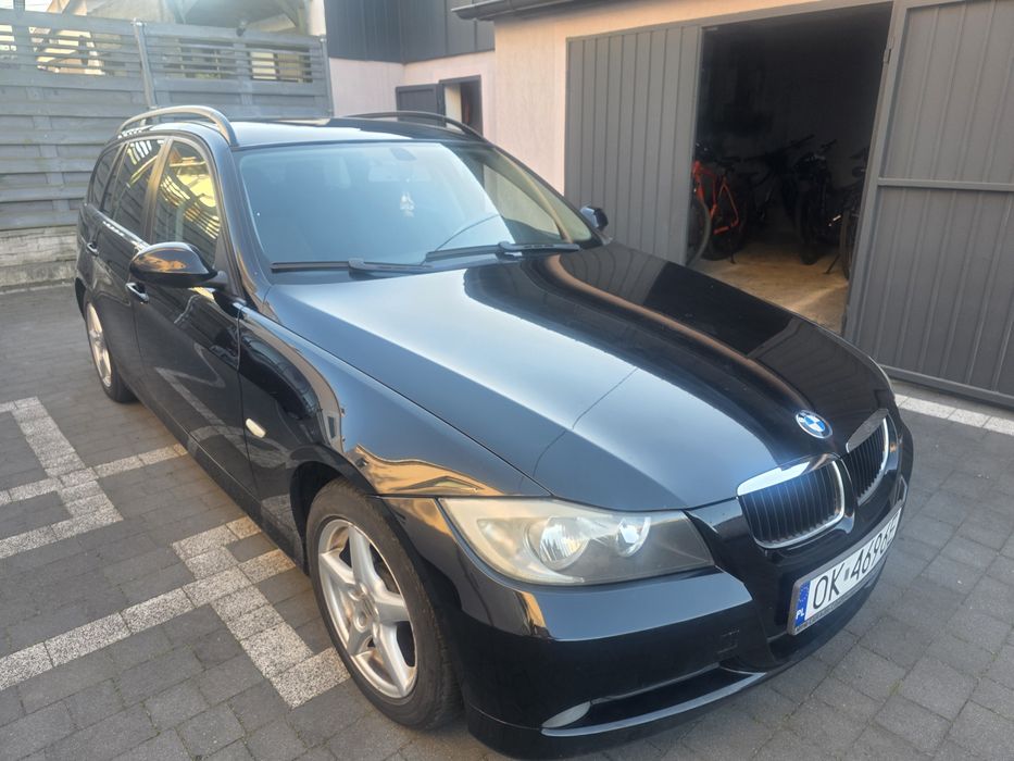Bmw 320 E90 2.0 benzyna plus gaz opłaty ważne 02.2027r