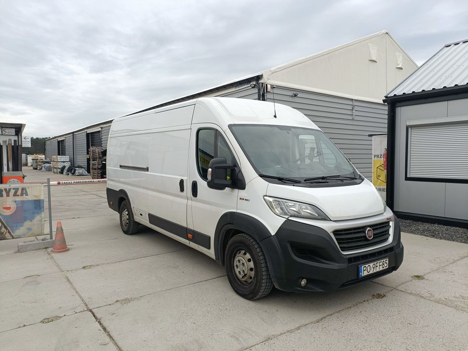 Usługi transportowe wynajem busa z kierowca taxi bagażowe