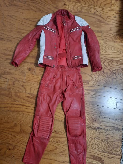Кожаный мото костюм