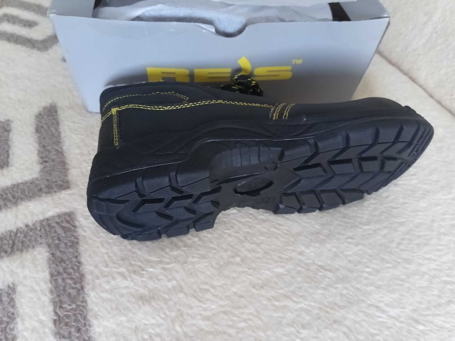 Sprzedam Buty robocze