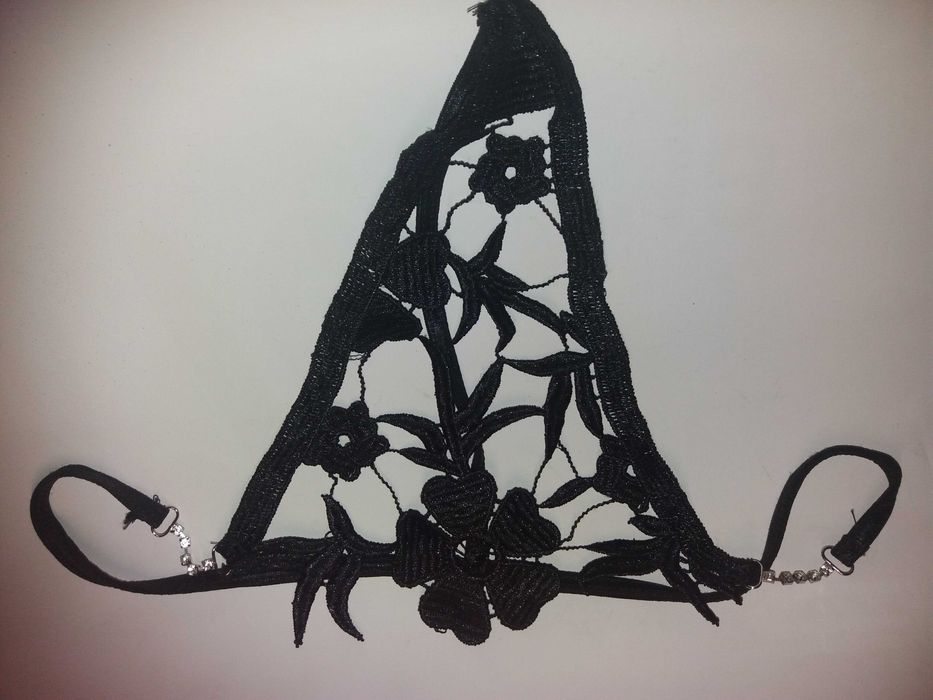 Черные кружевные трусики к дню Св. Валентина), р 10-12 (44-46)