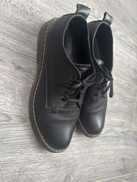 жіночі туфлі, розмір 40