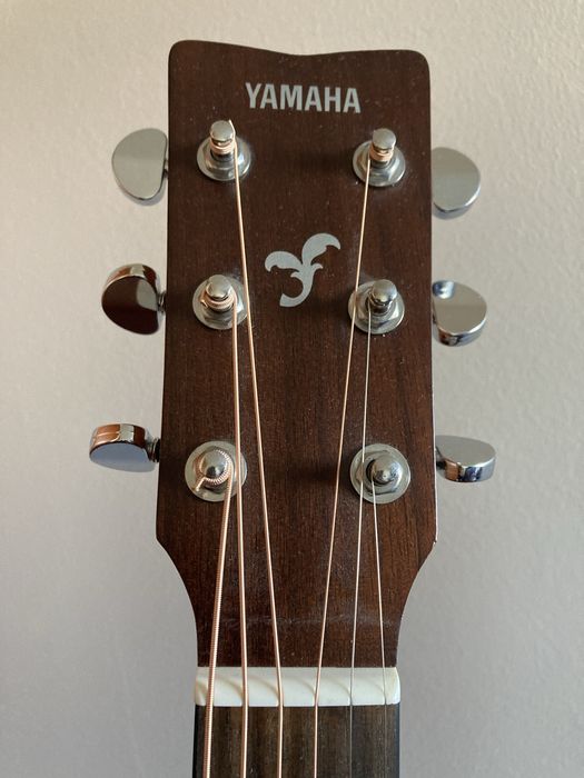 Guitarra Yamaha F800 M