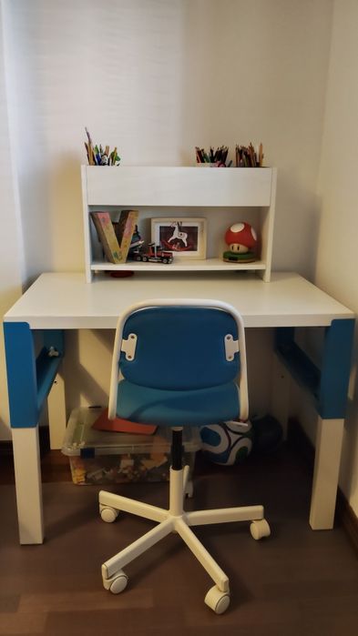 Secretária IKEA c/ módulo adicional e cadeira