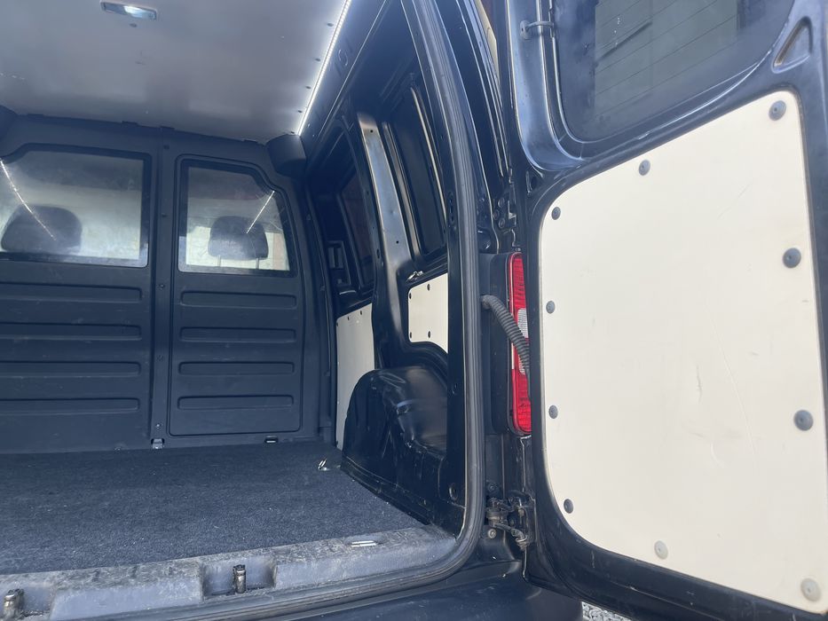 VW Caddy 2.0 TDI 140KM 4Motion -Webasto -Grzane Fotele