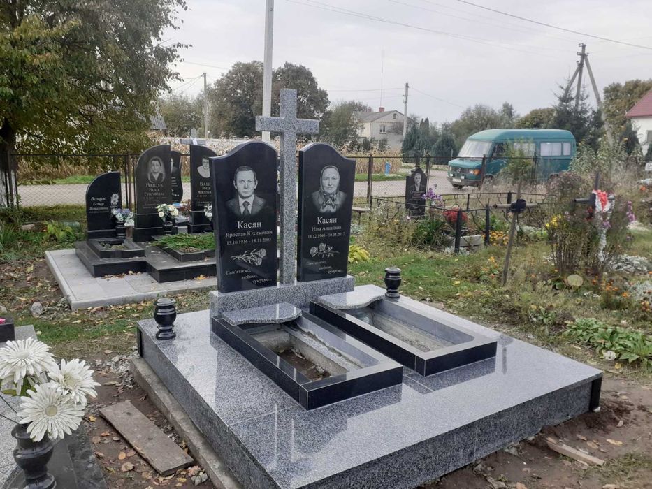 Пам‘ятники