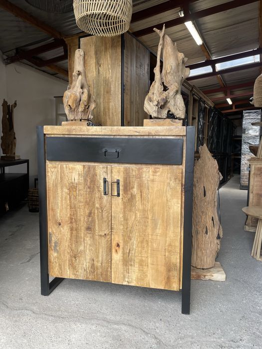 Komoda/ drewno egzotyczne/styl industialny