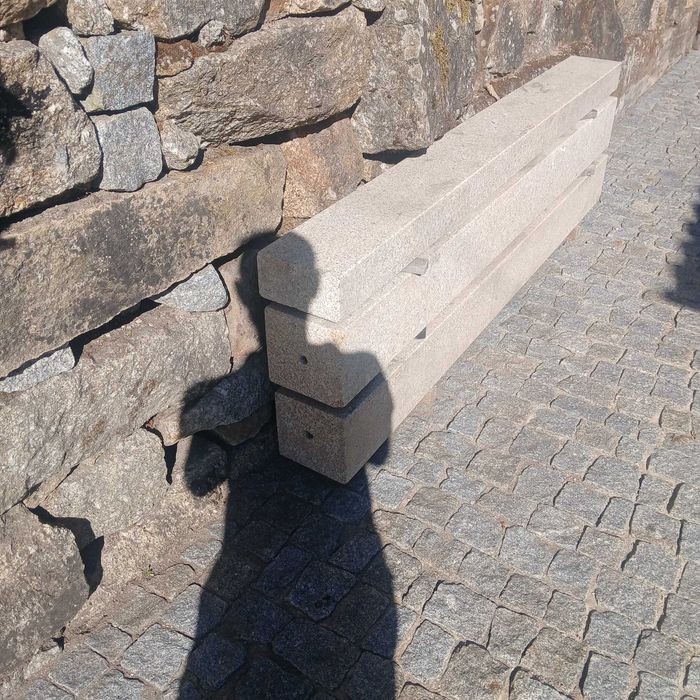 Pilares  granito