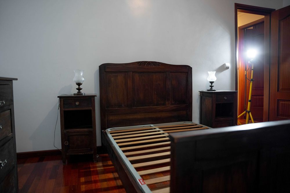 Conjunto de Quarto (Madeira)