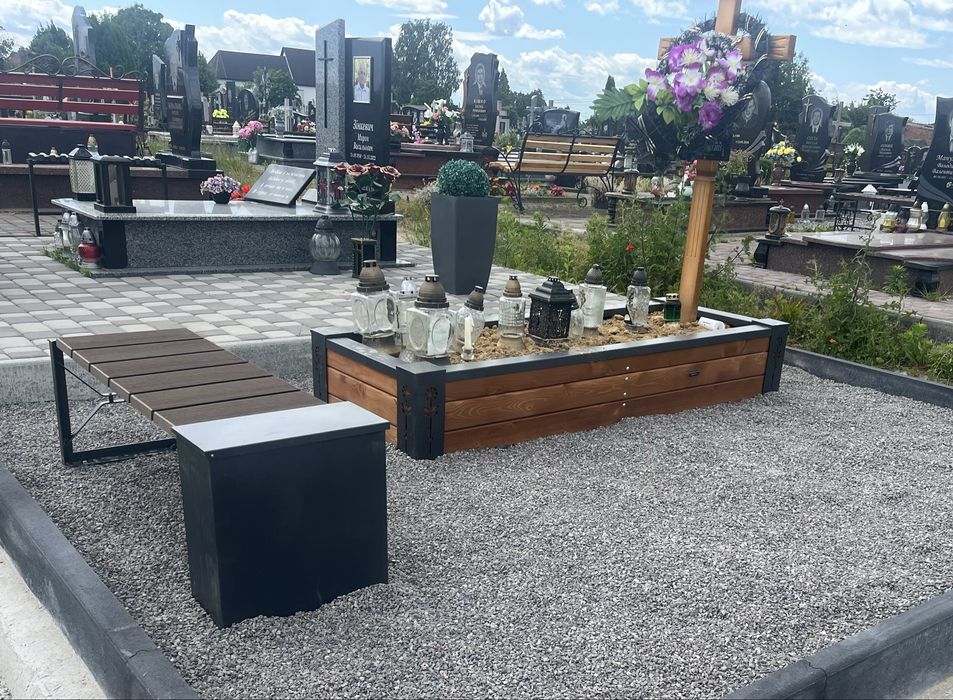 Надгробок дерев‘яний,надмогильник, надгробник