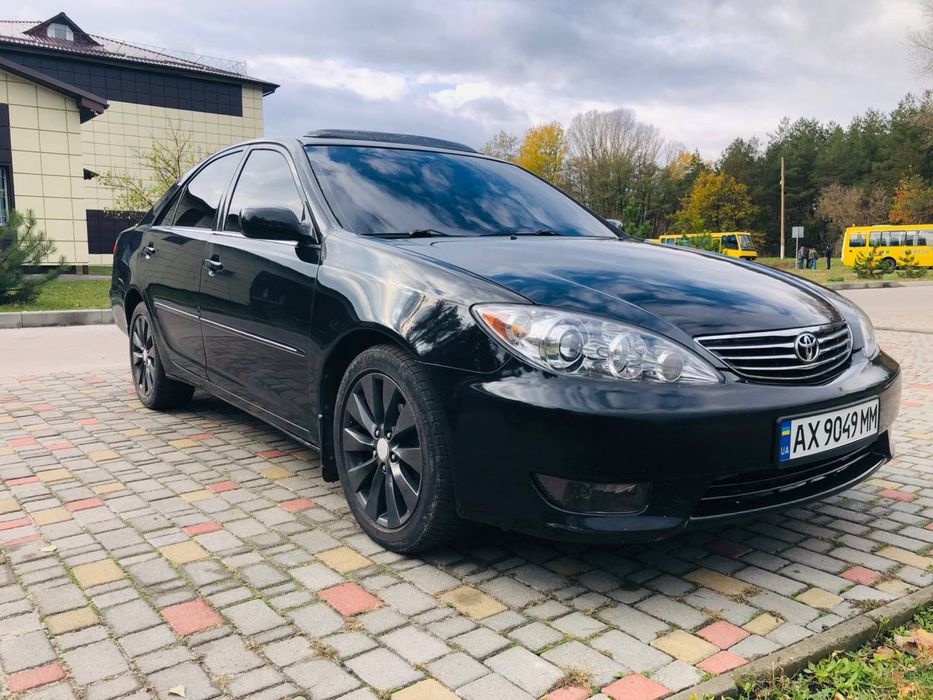 Toyota Camry 2.4 AT