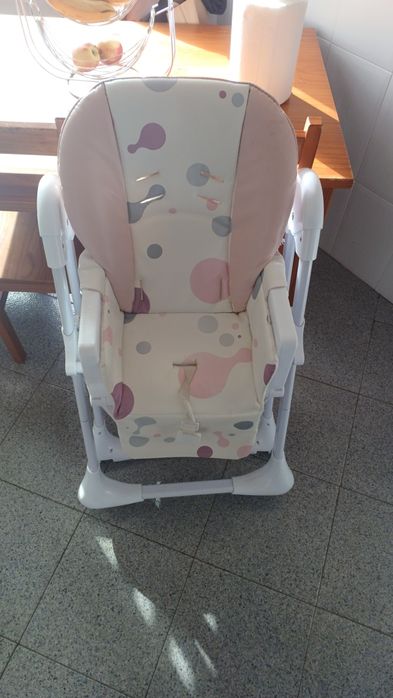 Cadeira de papa rosa