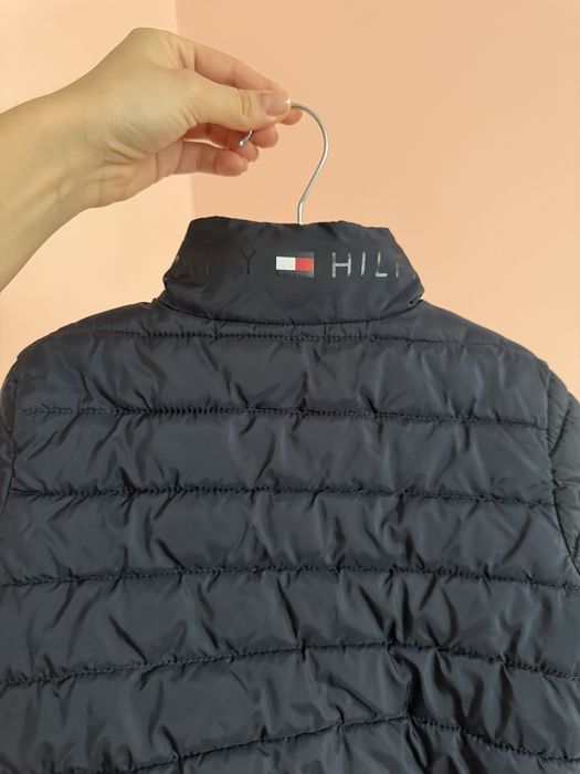 Продам дитячу куртку Tommy Hilfiger