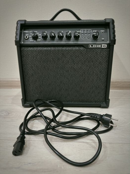 Комбопідсилювач Line 6 Spider V 20 MkII