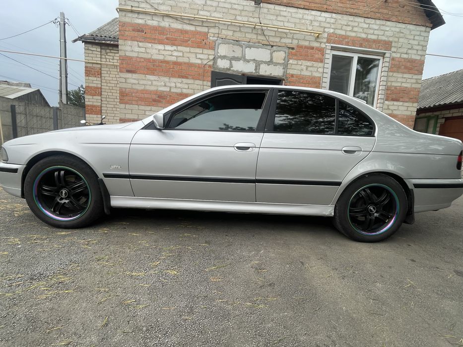 Продам BMW e39 .