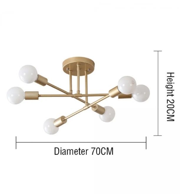Candeeiro de teto dourado