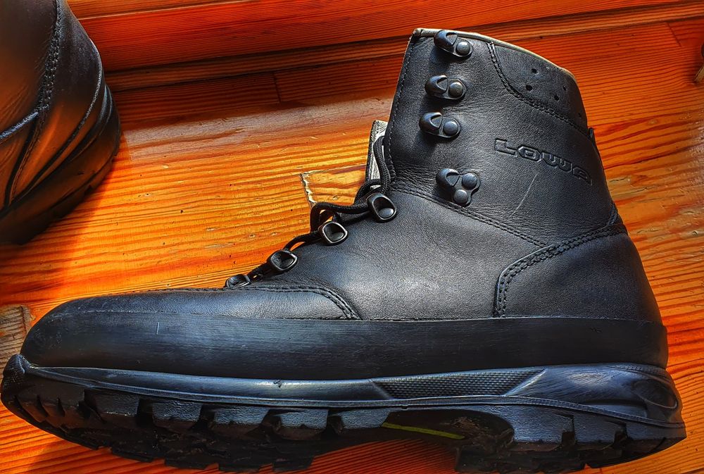 Lowa ботинки черевики трекінгові всесезонні