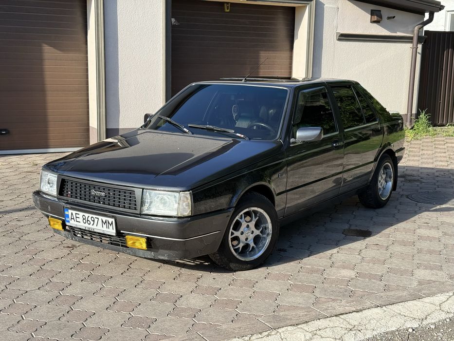 Fiat Croma 2.0 Бензин. 1986 года. С док порядок.