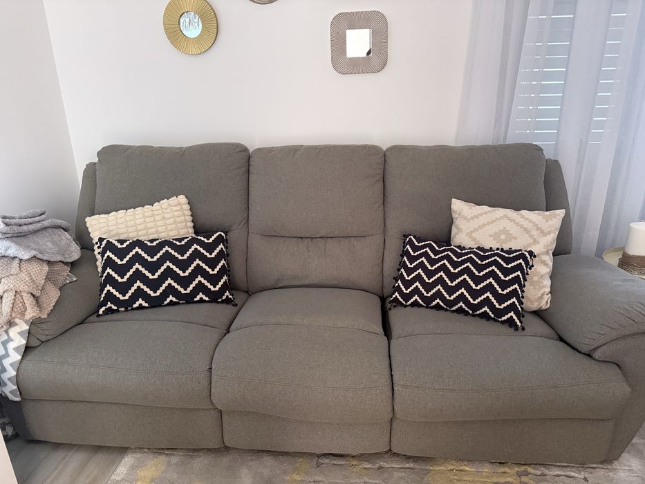 Sofa 3 lugares com elevação