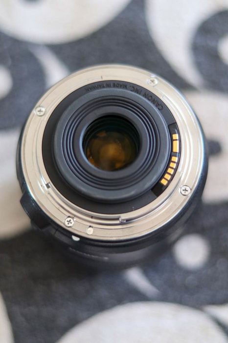 CANON MACRO LENS EF-S 60mm 1:2.8 USM [ULTRASONIC]