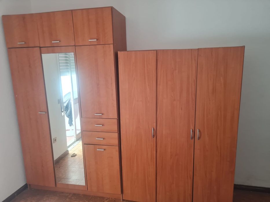 Vendo 2 armarios + cadeira branca