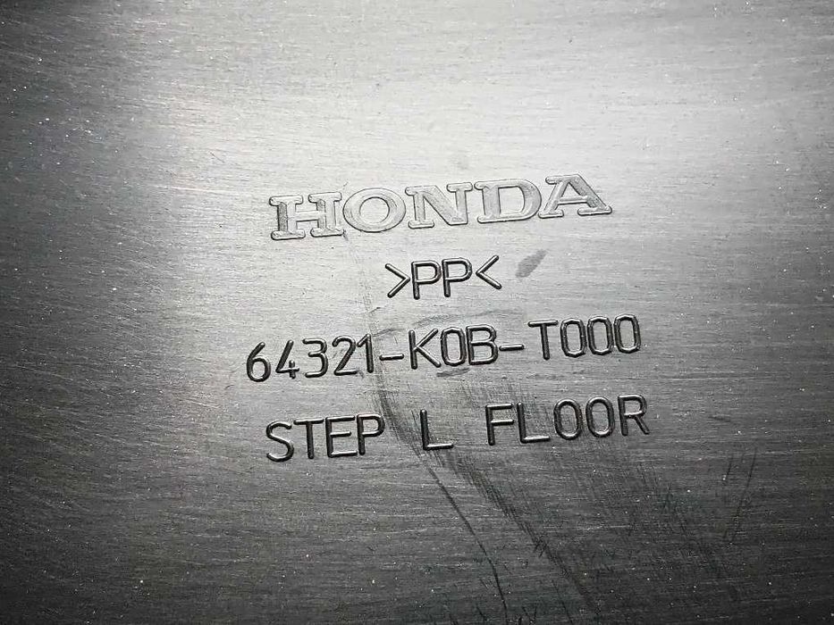 Carenagem pousa pés esquerda Honda NSS125 / 300 / 350 Forza