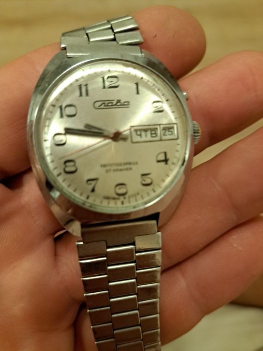Piekny ruski zegarek brak przycisku nad mechanizmem
