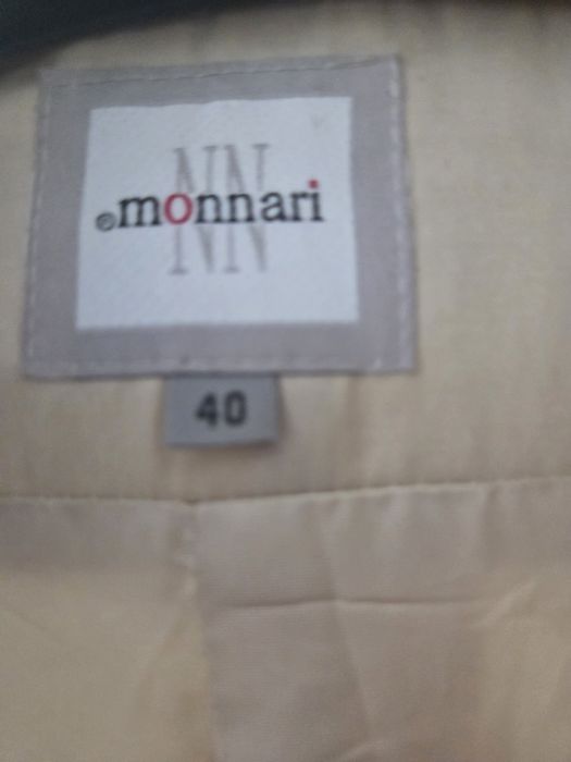 Płaszcz damski beżowy marki Monnari
