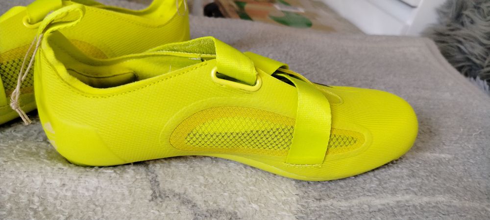Nowe  żółte buty kolarskie Adidas The Indoor Cycling