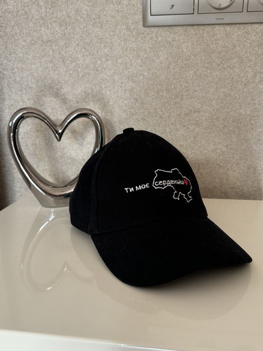 Кепка з патріотичним малюнком