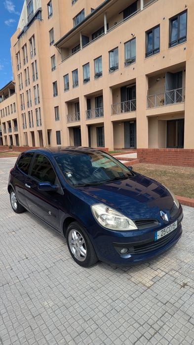 Renault Clio — fotografia 4
