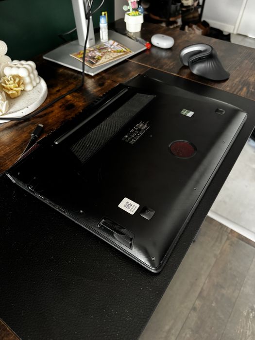 Laptop Lenovo Y700 15,6” – i5, GTX 960M, SSD + HDD