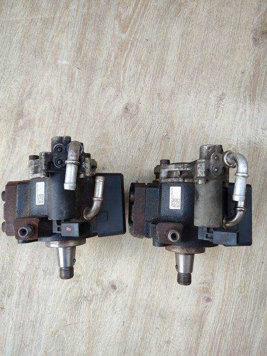 Паливний насос насос високого тиску  тнвд Continental 1.6 CAY