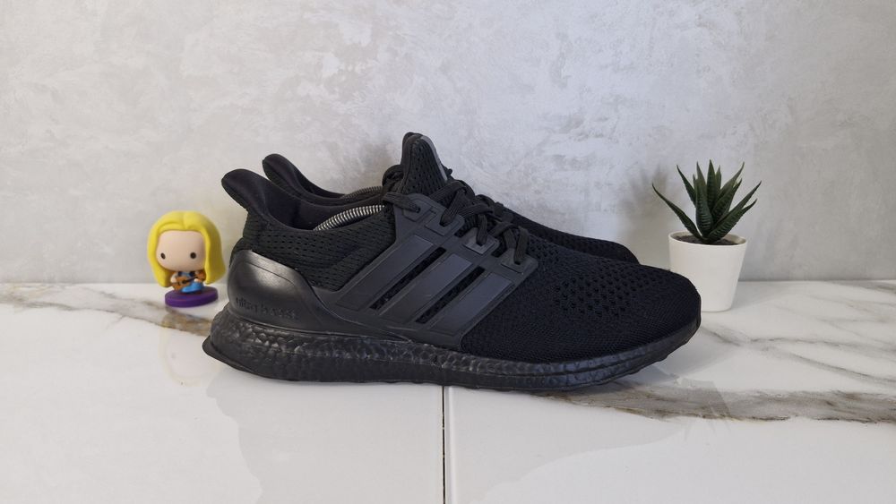 Кросівки Adidas Ultraboost.Розмір 46