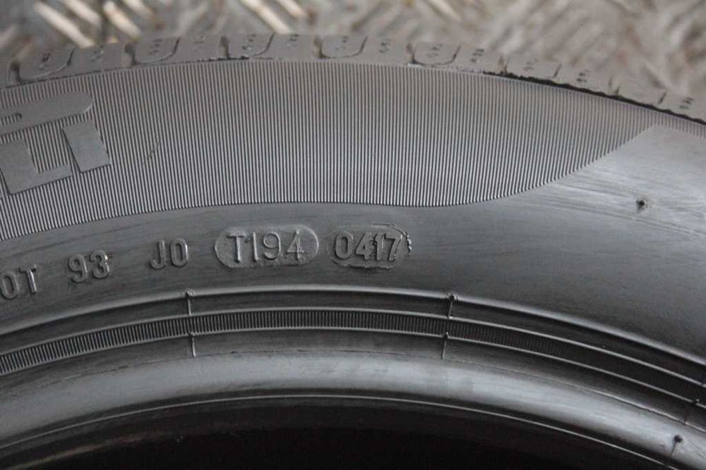 215/55/17 Pirelli Cinturato P7 25/55 R17 SealInside
