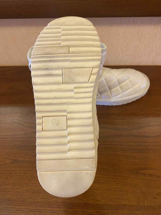 Чоботи уггі зима