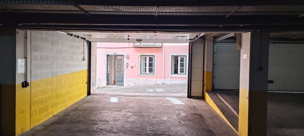 Excelente Lugar de Garagem