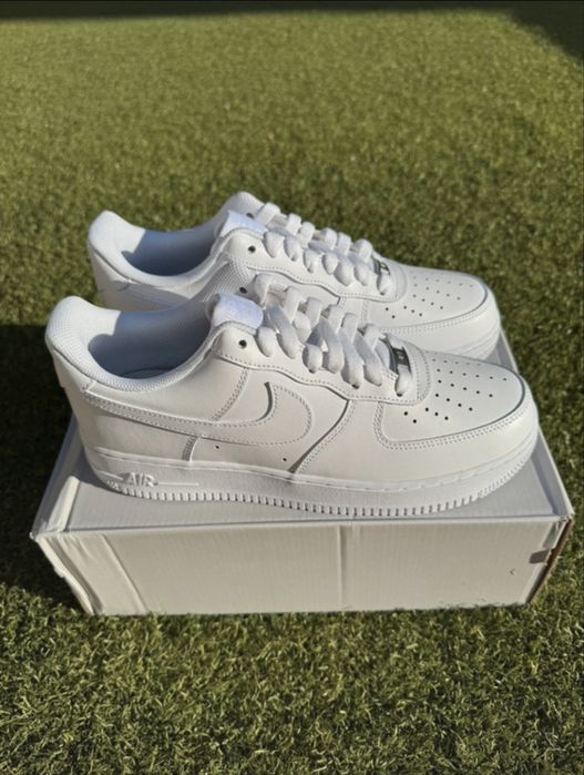 Air force 1 white novas