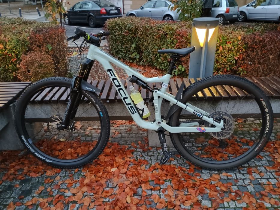 Rower MTB full Focus Jam 6.8 roz. M, doinwestowany, RockShox, koła 29